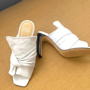 Marc Fisher LTD white leather shoes